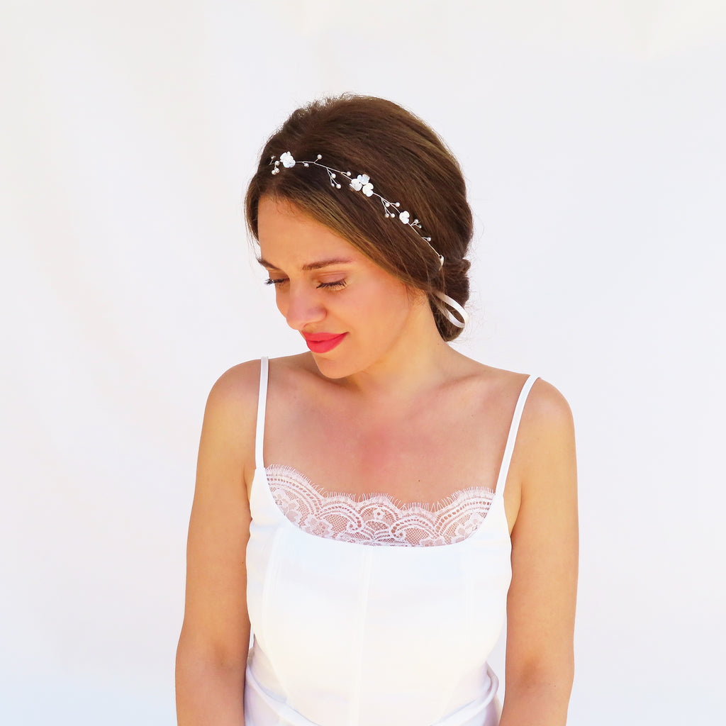 pretty pearl headpiece headband for bride