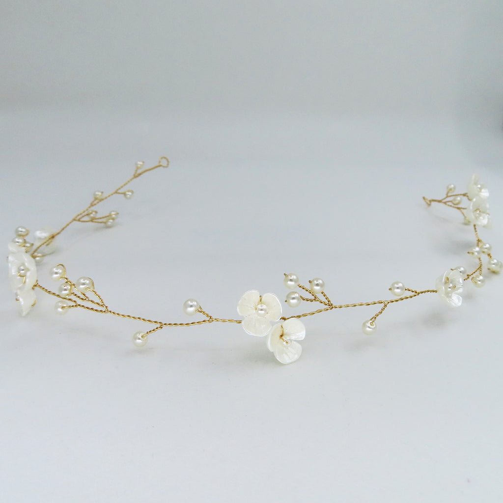 bohemian bridal headband with flowers